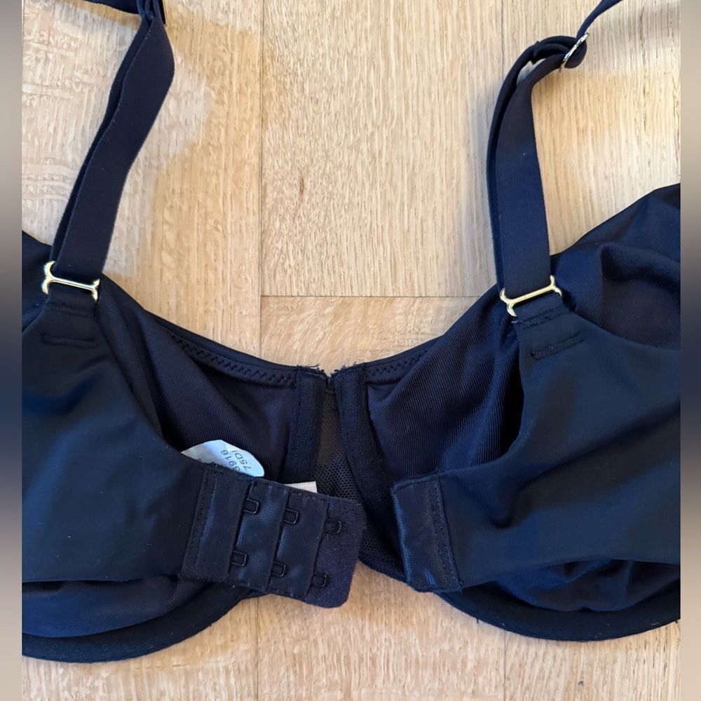Black Underwire Bra - Picture 7 of 7